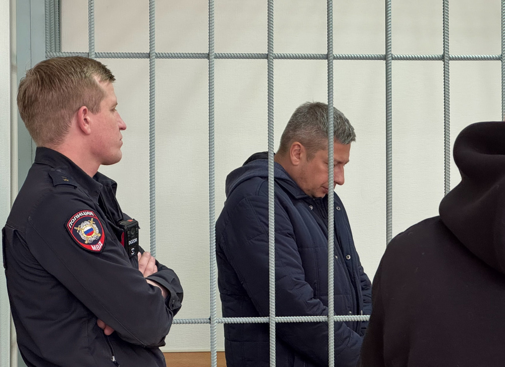Областной суд оставил без изменения постановление первоуральского городского суда | На Урале суд признал законным арест экс-заместителя главы администрации Дегтярска