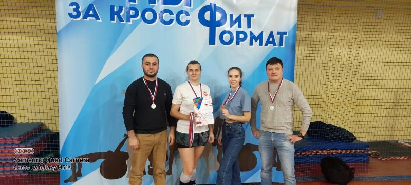 Команда медиков из Первоуральска завоевала третье место на Спартакиаде по волейболу | Первоуральская команда медиков отличилась на Спартакиаде по волейболу