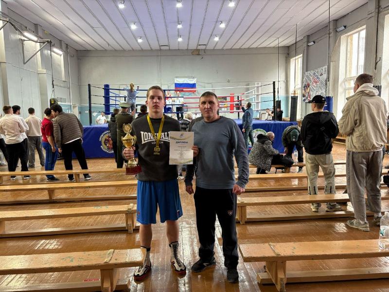 Три боя – три победы: первоуральский боксер стал победителем турнира екатеринбургского первенства | Первоуралец стал лучшим на первенстве Екатеринбурга по боксу  