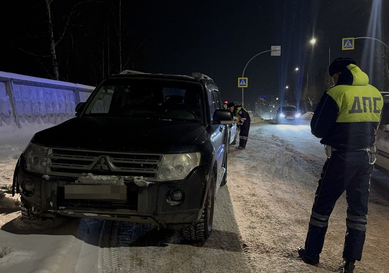 Водитель с сотнями штрафов сбил пенсионера на «зебре» в Первоуральске | В Первоуральске сбили пенсионера на пешеходном переходе