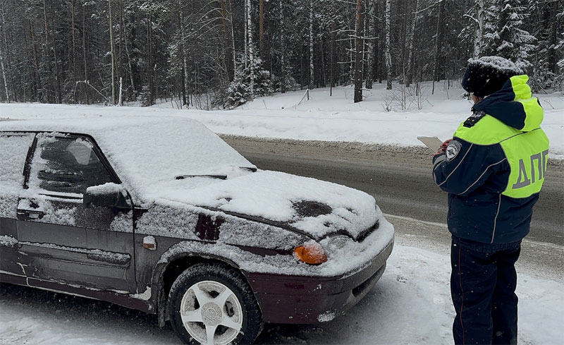 В Первоуральском районе Лада выехала на встречку в снегопад: пострадал ребёнок | В Первоуральске при столкновении двух легковушек пострадал мальчик
