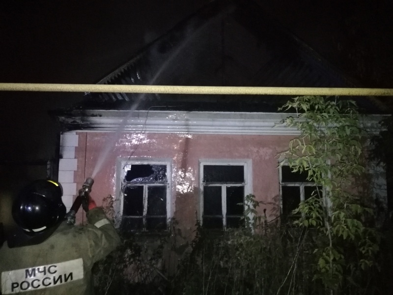 Накануне в Первоуральске сгорел садовый дом