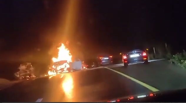 На Урале назвали вероятную причину огненного ДТП с пятью погибшими На Урале назвали вероятную причину огненного ДТП с пятью погибшими